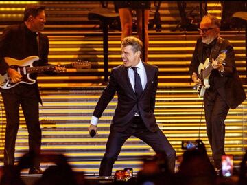 Luis Miguel tiene contundente gesto con su guardaespaldas para poder interactuar con sus fans