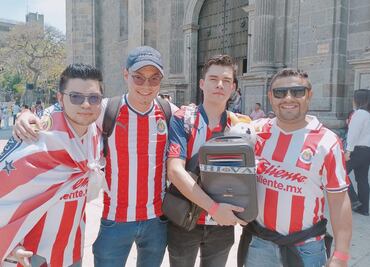 Chivas vs Tigres: Chivahermanos van a misa para pedir el campeonato