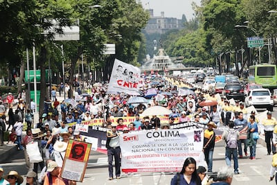 Maestros vuelven a generar caos vial 