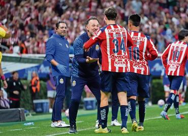 Claudio Suárez le recuerda a Chivas que tiene la obligación de ser campeón en cada torneo