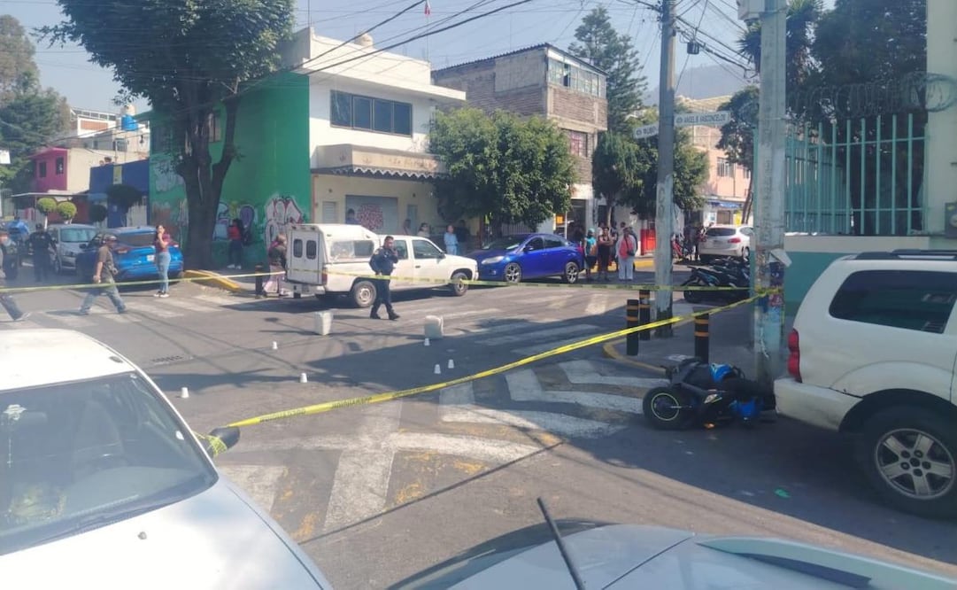 Disparan contra motociclista dentro de Centro de Salud de alcaldía Gustavo A Madero.
Foto: Especial.