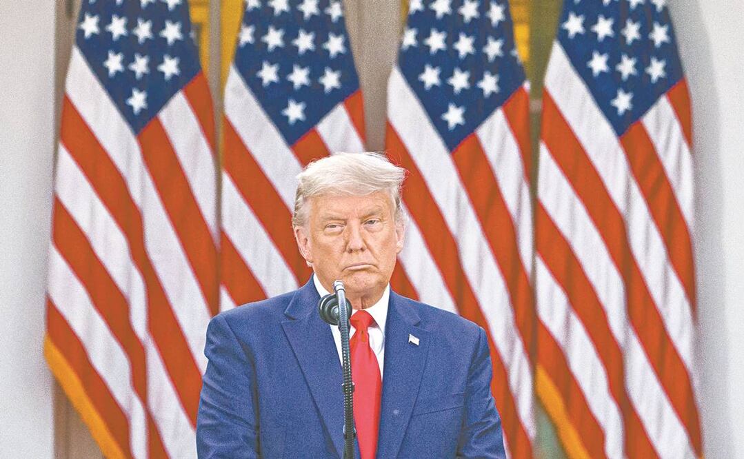 El presidente Donald Trump, ayer al dar su primera conferencia de prensa desde el jueves pasado, en la Casa Blanca, en Washington. Foto: MANDEL NGAN. AFP