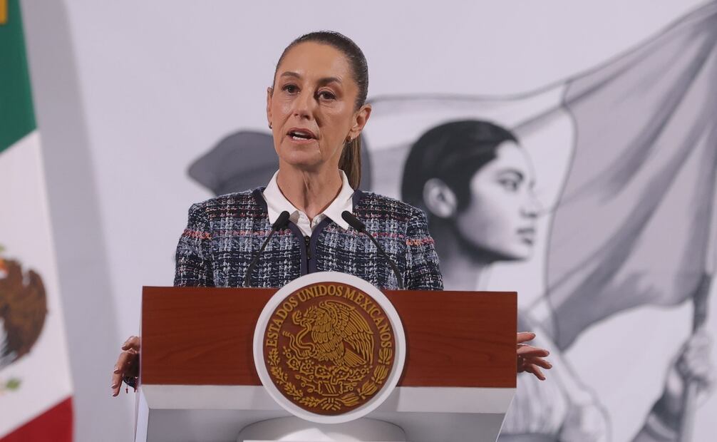 La presidenta Sheinbaum Pardo rechazó que con la nueva Ley de Infonavit se busque controlar los ahorros de los trabajadores para financiar la construcción de obras prioritarias, como afirmó Jorge Romero Herrera, dirigente nacional del Partido Acción Nacional (PAN). Foto: Gabriel Pano  /EL UNIVERSAL