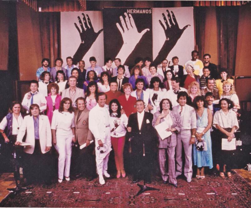 50 artistas participaron en “Cantaré, cantarás” para apoyar a Unicef. Foto: TWITTER