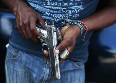 Crime inside public transport, a challenge