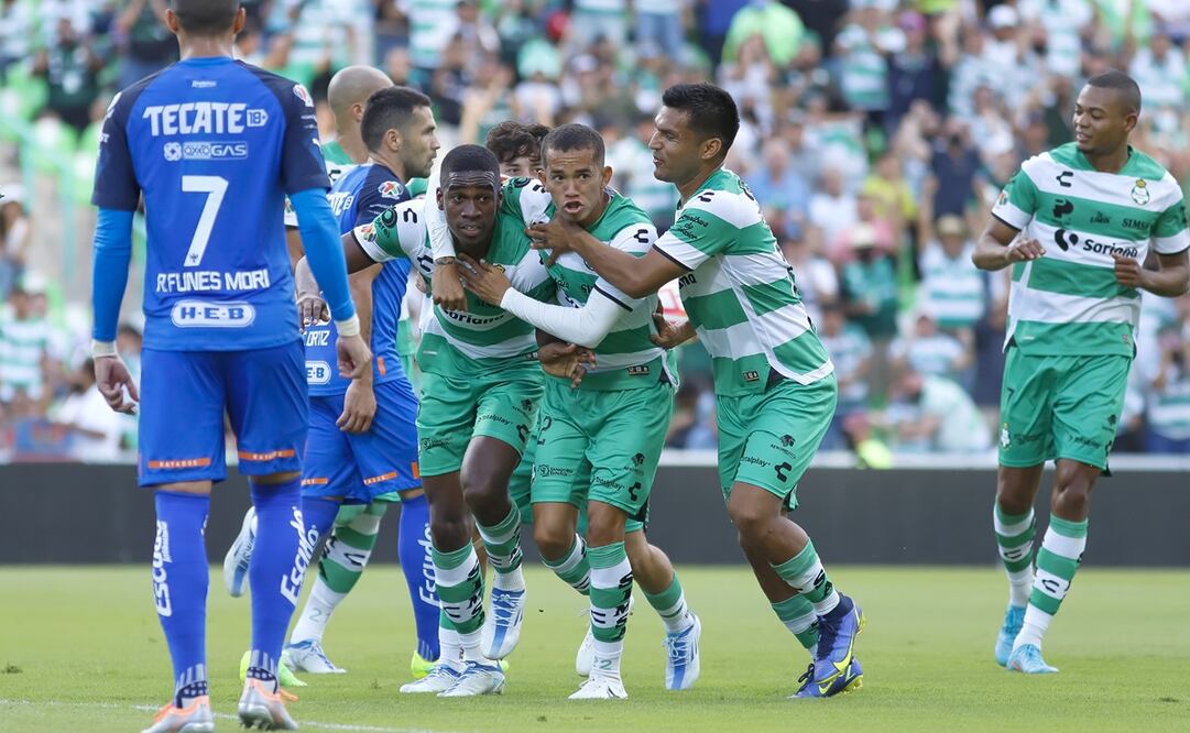 Santos y Rayados se enfrentan en la Jornada 1 - FOTO: Twitter @LigaBBVAMX