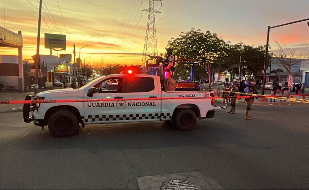 Las autoridades de la Secretaría de Seguridad Pública del Estado reportaron el aseguramiento de tres vehículos, dos de ellos blindados, dos armas automáticas y una pistola este 17 de febrero del 2025. Foto: Cortesía/El Universal