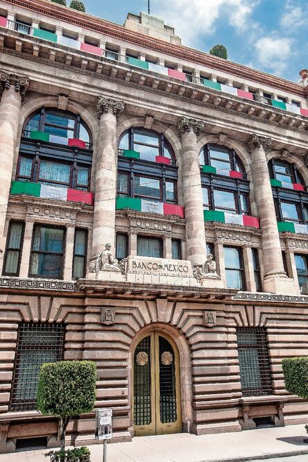 Las instituciones consultadas prevén que el 21 de marzo Banxico recortará su principal tasa a 11%. Foto: Archivo | El Universal