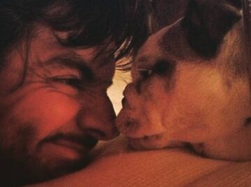 Eugenio Derbez comparte el rincón de Fiona, su perrita que murió hace un año