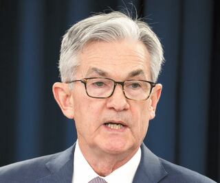 "Impediremos que la inflación se arraigue", dice Powell agradeciendo segundo mandato en la Fed