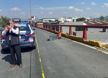 Muere repartidor de comida por app; su motocicleta derrapó sobre puente vehicular de Tenayuca