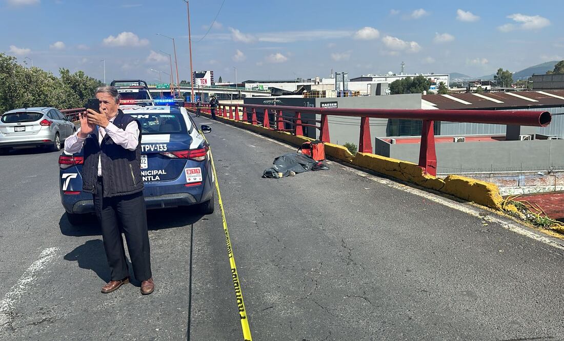 Un repartidor de comida de la aplicación DiDi perdió la vida en el puente vehicular de Tenayuca. (Foto: especial)