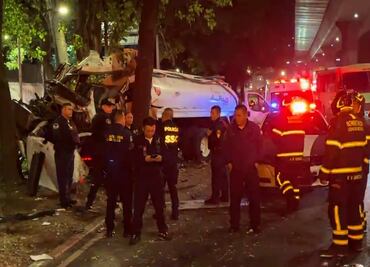 Una pipa de agua potable chocó sobre el Viaducto Tlalpan; hay dos muertos