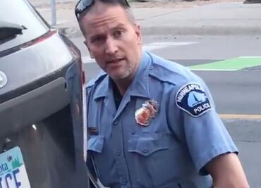 Quién es Derek Chauvin, el expolicía acusado del homicidio de George Floyd