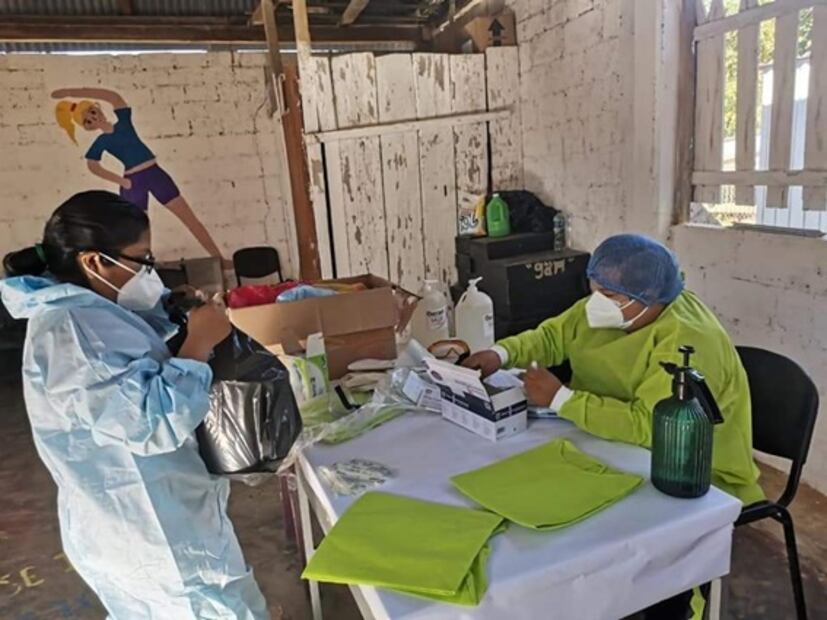 Baile de un pueblo en Oaxaca contagia de Covid a 33% de su población