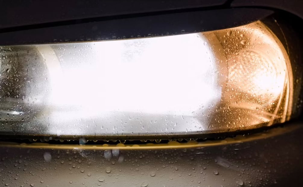 El material de los faros es sensible a los cambios drásticos de temperatura. Foto: Unsplash