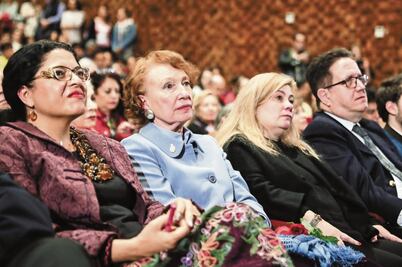 Mejora la salud de León-Portilla