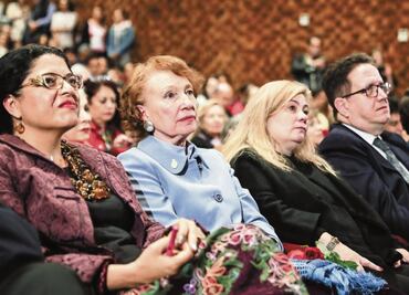 Mejora la salud de León-Portilla