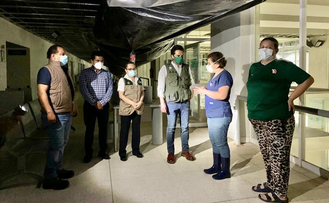 El titular del IMSS resaltó la entrega del personal que ante la actual inundación puso a resguardo equipo médico para garantizar la operatividad y servicio a los derechohabientes. Foto: Especial 