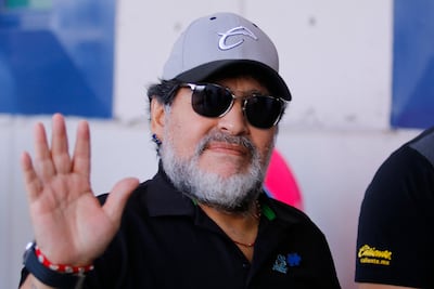Maradona deja plantados a los Dorados