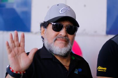 Maradona deja plantados a los Dorados