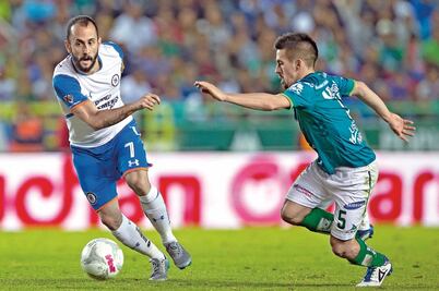 Vázquez se quita etiqueta de mesías azul