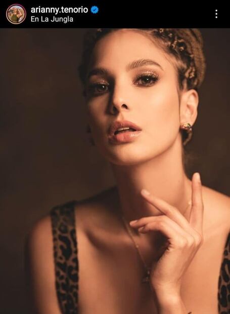 Ary Tenorio tiene el vestido de animal print que será tu obsesión