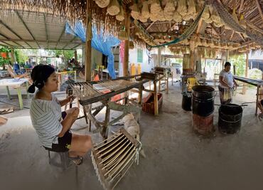 Velas de cebo, tradición que lleva luz al más allá