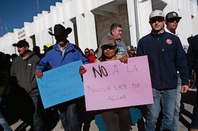 Ofrecen mesas de trabajo a campesinos en San Lázaro