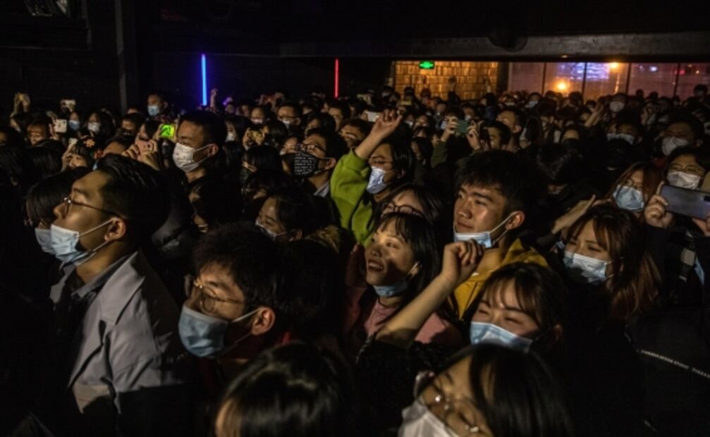 Como si nada: Así celebran el Año Nuevo en Wuhan, la "cuna" del coronavirus