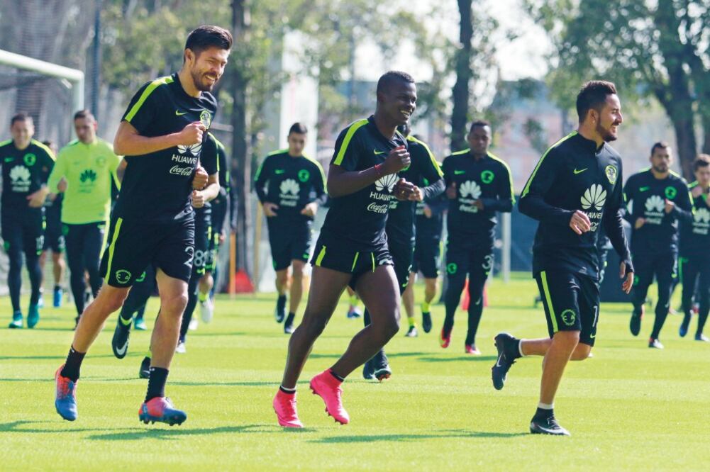 Trabajos regenerativos en campo son los que ha hecho el equipo. (ÁLVARO PAULIN. IMAGO7)