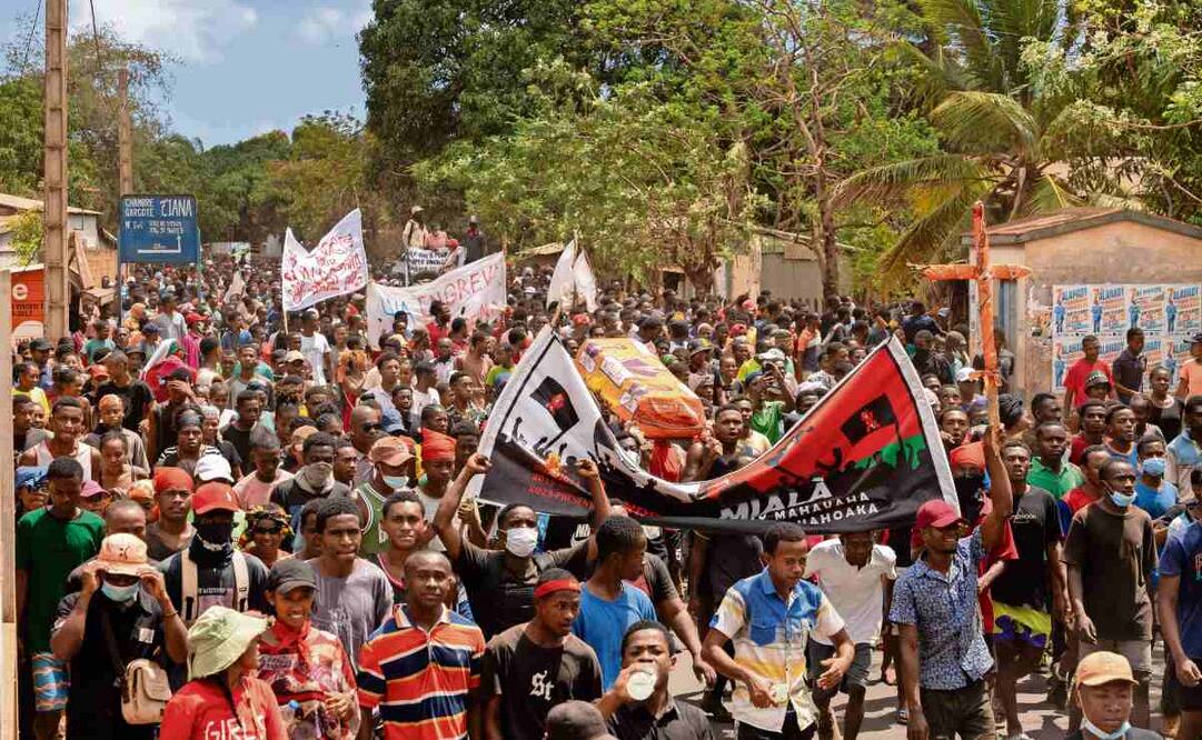 Asistentes a una concentración antigubernamental en Antsiranana, Madagascar, el 4 de octubre pasado. Foto: AFP