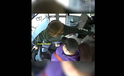 ¡Pequeño héroe! Niño impide accidente de autobús escolar, tras desmayo de conductora