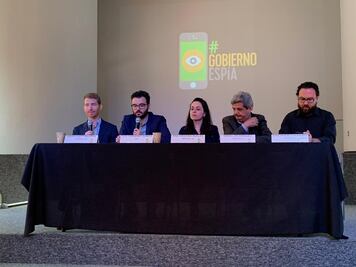 Piden a nuevo gobierno investigar espionaje a periodistas