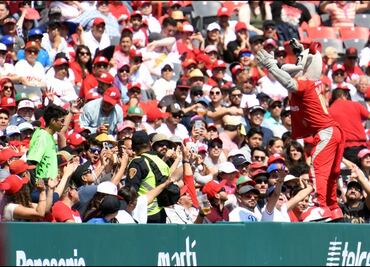 Brutalidad de oficiales de Ocesa en juego de Diablos Rojos del México