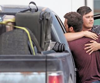 Tras masacre, mormones abandonan sus hogares en México y se van a EU