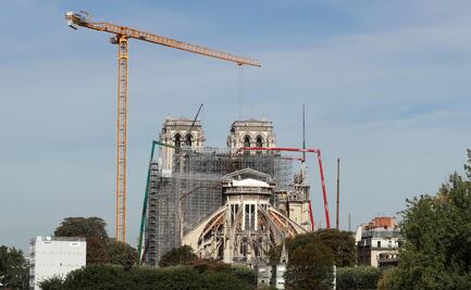 Las manos que malabarean la titánica reconstrucción de Notre Dame