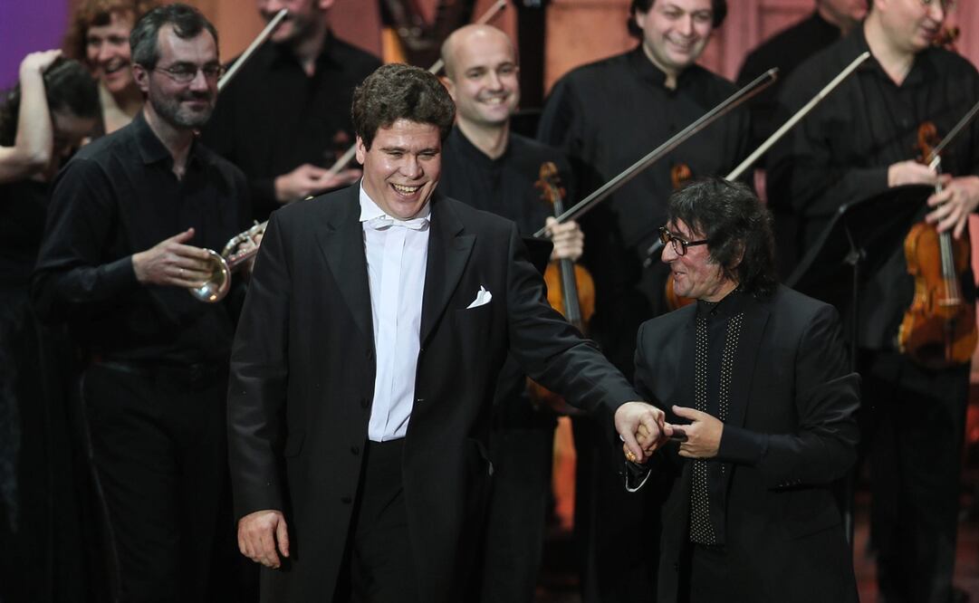 El pianista Denis Matsuev (izq) junto al violinista y director ruso Yuri Bashmet (der). Foto: EFE/Sergei Ilnitsky, archivo