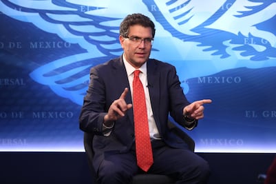 Ríos Piter pide revisar "firma por firma", tras no obtener registro ante el INE