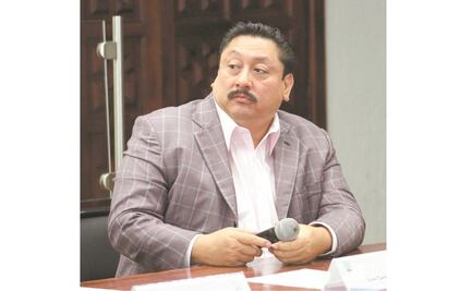 Ratifican solicitud de desafuero contra fiscal