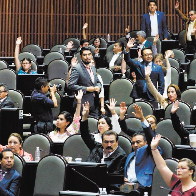 Se prevé que los diputados intenten aprobar este jueves una nueva planilla para definir quién presidirá la Mesa Directiva. FOTOS: MARIO JASSO. CUARTOSCURO