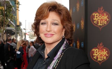 Angélica María manda buena vibra a José José