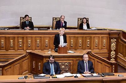 Fiscal llama a acabar con la “oscuridad” en Venezuela