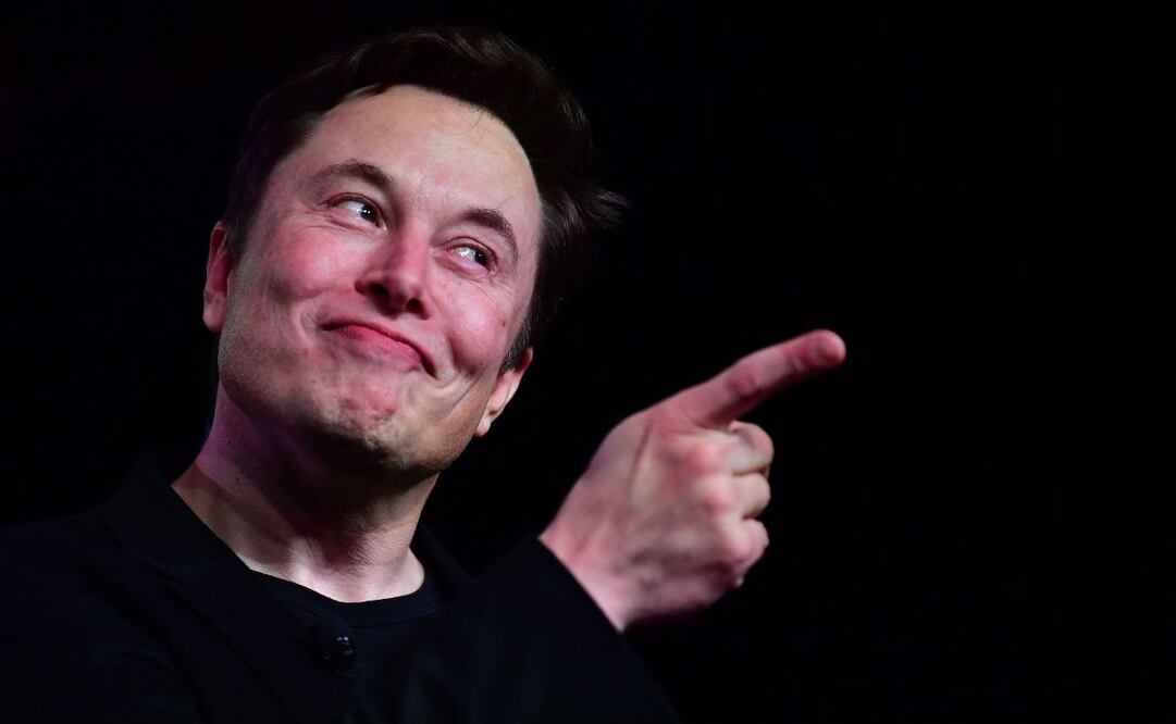 Elon Musk abre encuesta sobre Assange y Snowden en Twitter; votan por ‘perdonarlos’