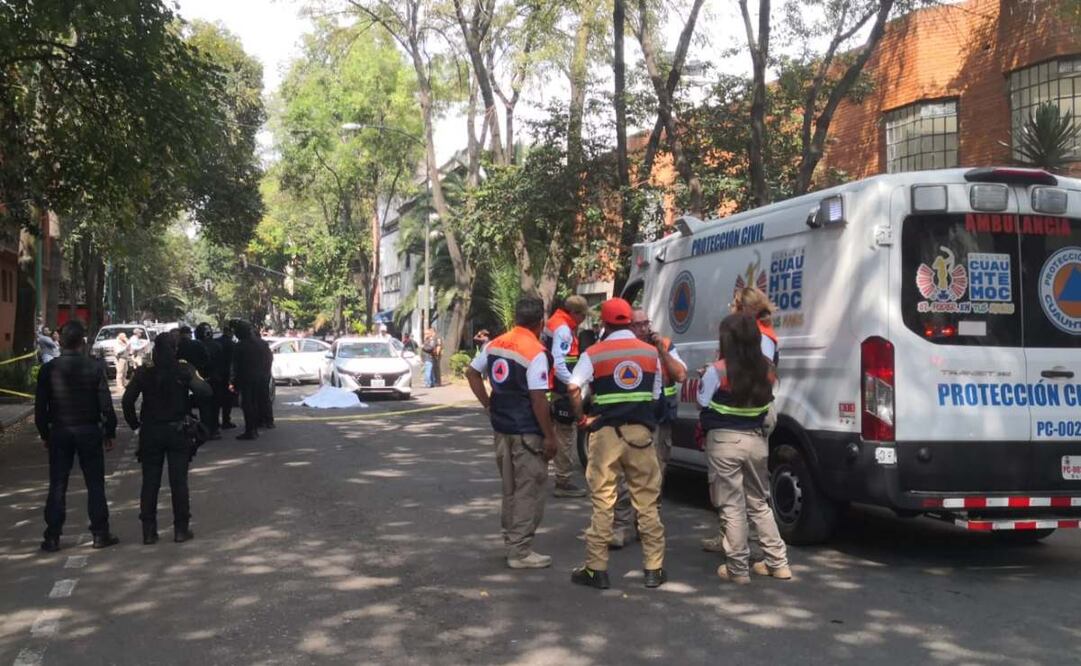 Policías abanten a presunto ladrón en la colonia Juárez
Foto: Especial.
