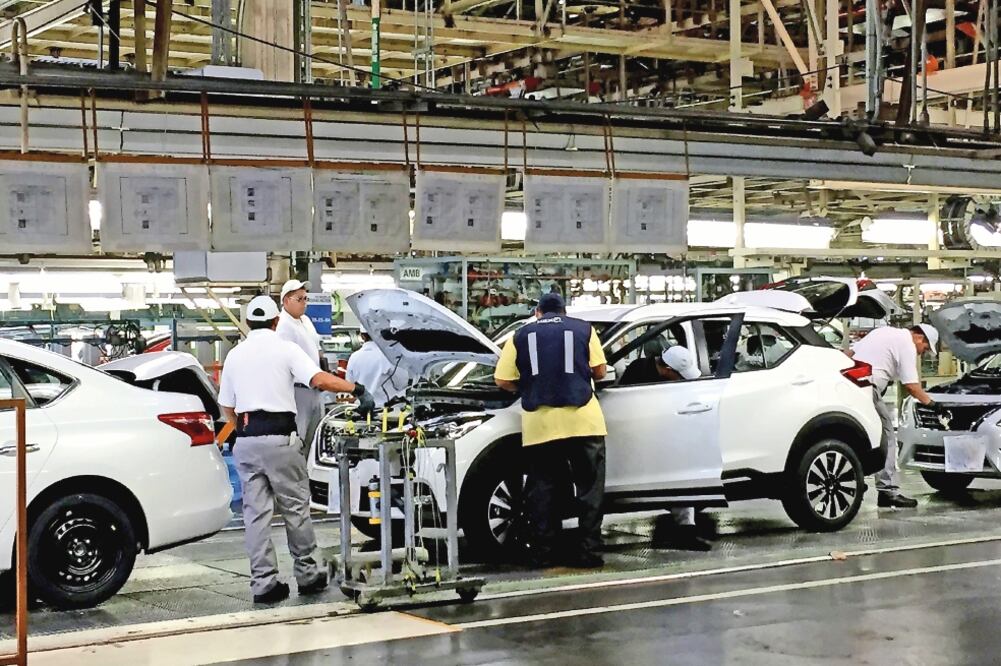Entre las propuestas realizadas en el tema automotriz destaca que 70% del acero y del aluminio que se utilice en la fabricación sea de la región (ARCHIVO EL UNIVERSAL)
