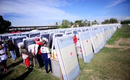 Cruz Roja entrega estufas y colchones a damnificados por sismos en Jojutla, Morelos
