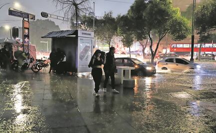 Lluvia se lleva contaminación, pero deja caos