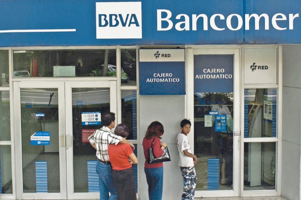Sólo Bancomer ha anunciado que aplicará controles biométricos; desde octubre invitará a sus clientes a que se les tome la huella digital y registro de voz. (ARCHIVO EL UNIVERSAL)