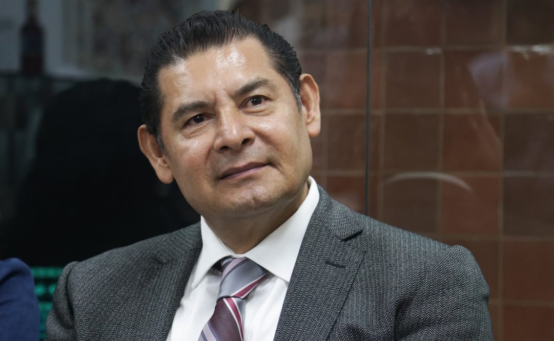 El gobernador de Puebla, Alejandro Armenta. Foto: Carlos Mejía/ EL UNIVERSAL